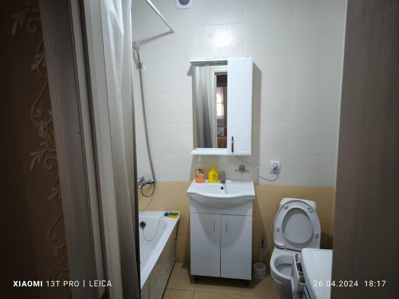 Уютная Квартира Комфорт Класса112 Astana Ngoại thất bức ảnh